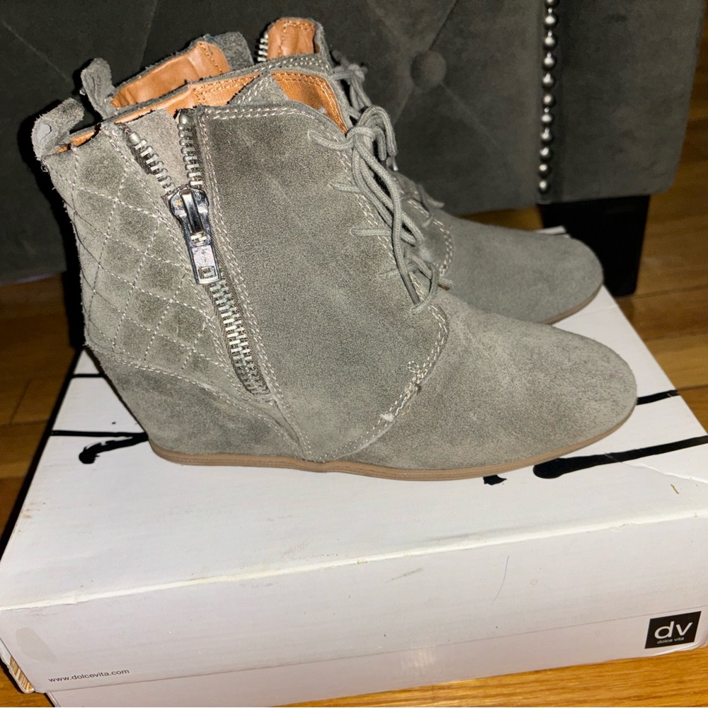 DV by Dolce Vita Women's Gray Suede Ankle Boots